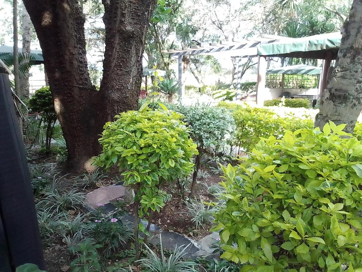 Lodge Mara River *