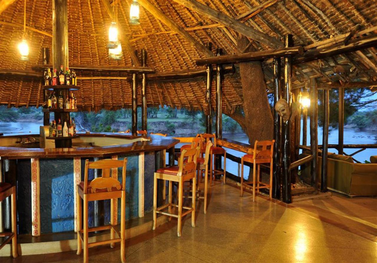 Lodge Mara River *